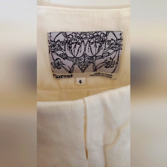 Size 4 Floreat mid-length, embroidered dress - Picture 3 of 5